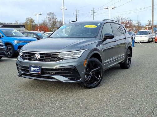 2024 Volkswagen Tiguan 2.0T SE R-Line Black
