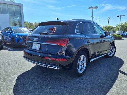 2022 Audi Q5 40 Premium