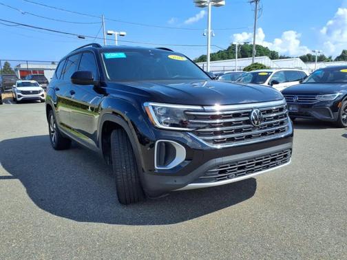 2024 Volkswagen Atlas 2.0T SE