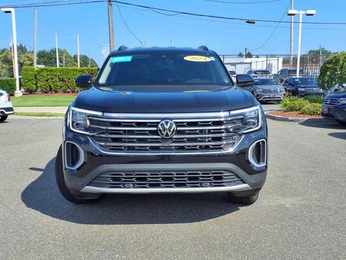 2024 Volkswagen Atlas 2.0T SE