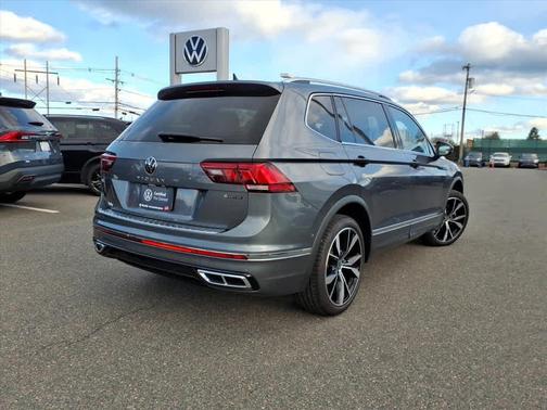 2022 Volkswagen Tiguan 2.0T SEL R-Line