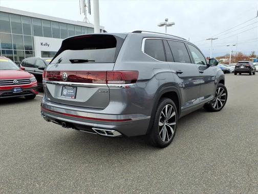 2025 Volkswagen Atlas 2.0T SEL Premium R-Line