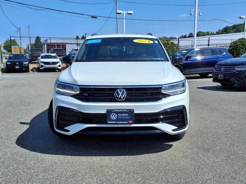 2024 Volkswagen Tiguan 2.0T SE R-Line Black