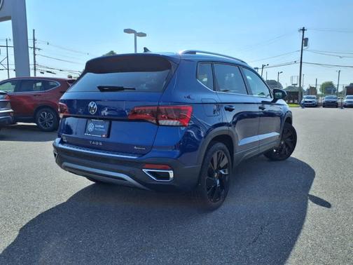 2024 Volkswagen Taos 1.5T SE