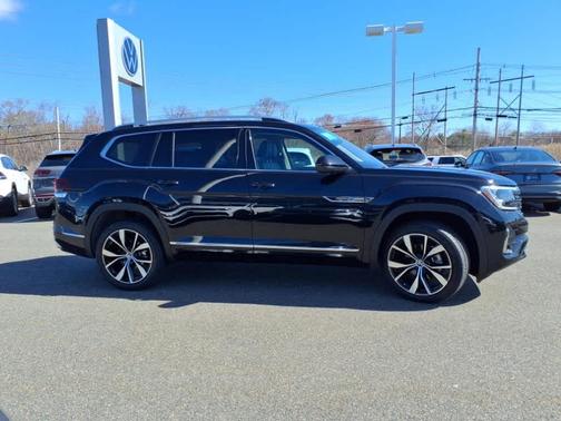 2024 Volkswagen Atlas 2.0T SEL Premium R-Line