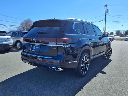2024 Volkswagen Atlas 2.0T SEL Premium R-Line