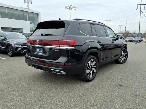 2025 Volkswagen Atlas 2.0T SE