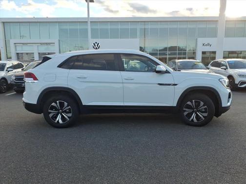 2025 Volkswagen Atlas Cross Sport 2.0T SE