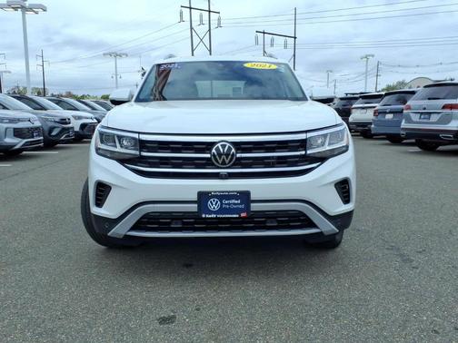 Pure White 2021 Volkswagen Atlas 3.6 V6 SEL Premium