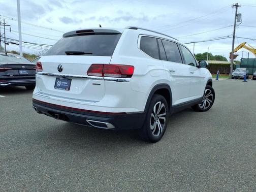 Pure White 2021 Volkswagen Atlas 3.6 V6 SEL Premium