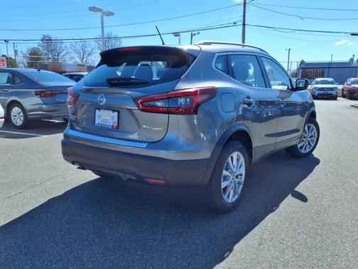 2022 Nissan Rogue Sport SV