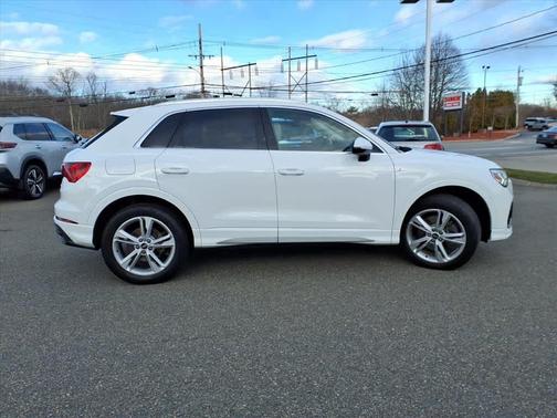 2023 Audi Q3 45 S line Premium