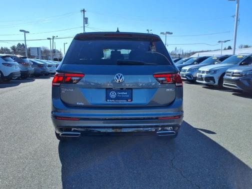 2021 Volkswagen Tiguan 2.0T SE R-Line Black
