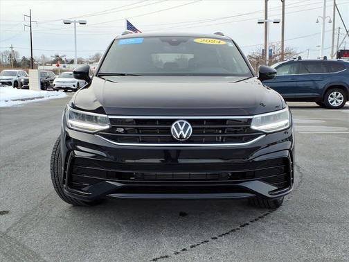 2024 Volkswagen Tiguan 2.0T SE R-Line Black