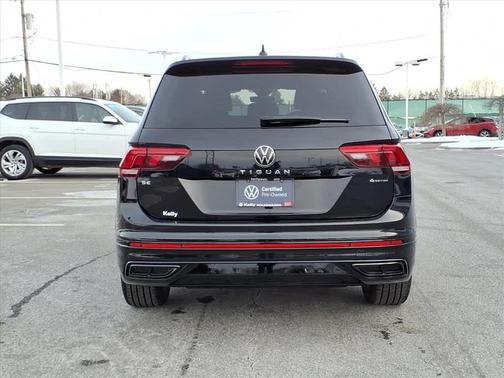 2024 Volkswagen Tiguan 2.0T SE R-Line Black