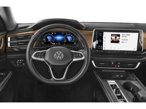 Green 2026 Volkswagen Atlas 2.0T SE W/TECHNOLOGY
