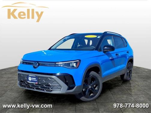 Cornflower Blue W/Black Roof 2025 Volkswagen Taos 1.5T SE Black