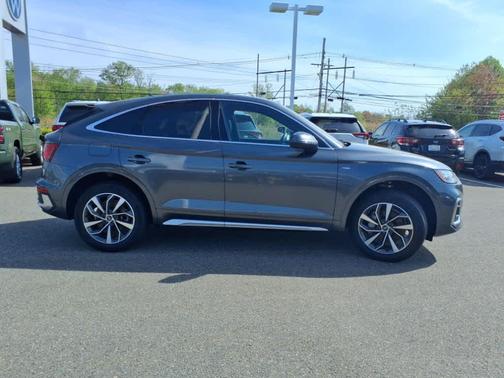 2023 Audi Q5 45 S line quattro Premium