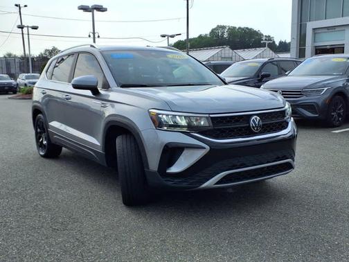2023 Volkswagen Taos 1.5T SE