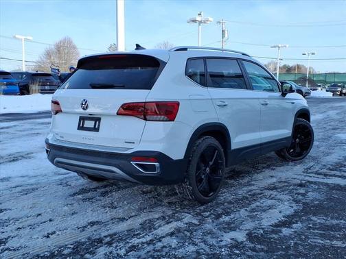 2023 Volkswagen Taos 1.5T SEL