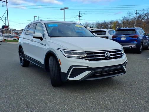 2024 Volkswagen Tiguan 2.0T SE