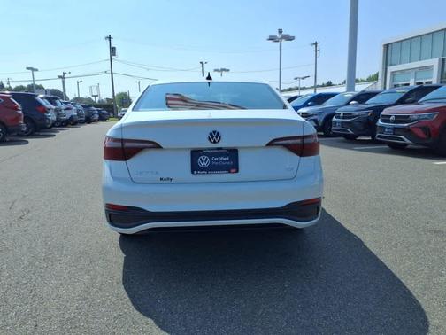 2022 Volkswagen Jetta 1.5T SE