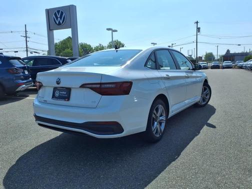 2022 Volkswagen Jetta 1.5T SE