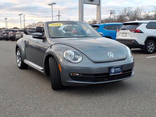 2014 Volkswagen Beetle Auto 2.5L w/Sound/Nav