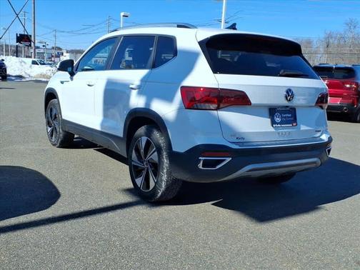 2024 Volkswagen Taos 1.5T SE