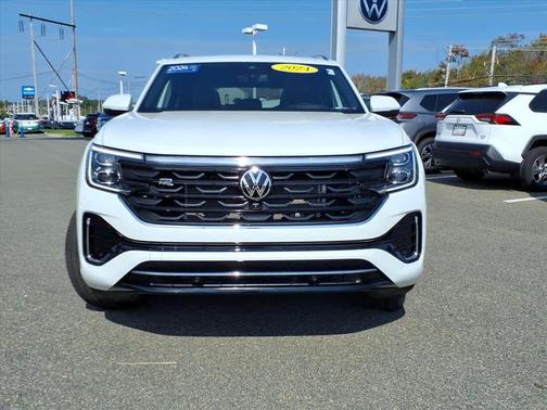 2024 Volkswagen Atlas Cross Sport 2.0T SEL Premium R-Line