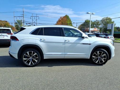 2024 Volkswagen Atlas Cross Sport 2.0T SEL Premium R-Line
