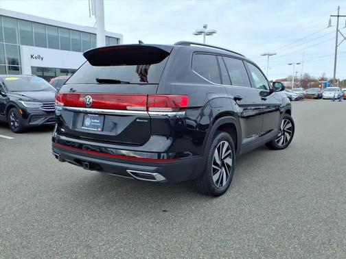 2024 Volkswagen Atlas 2.0T SE