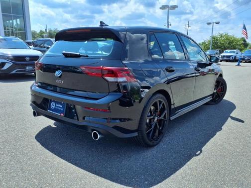 2024 Volkswagen Golf GTI 2.0T 380 S