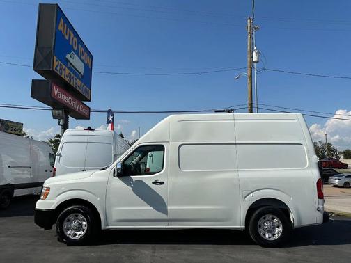 2017 Nissan NV Cargo NV3500 HD S V8