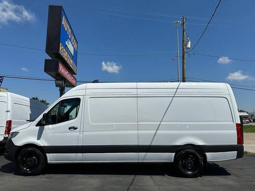 2025 Mercedes-Benz Sprinter 2500 High Roof