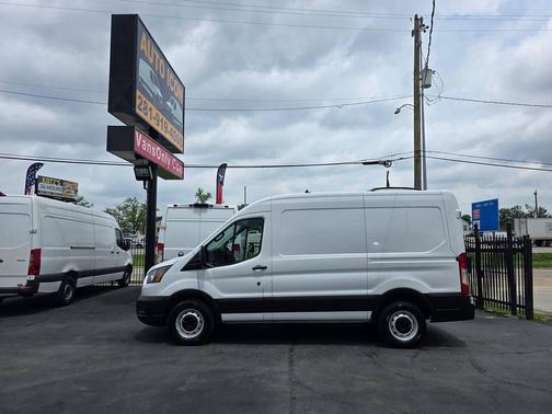 Oxford White 2023 Ford Transit-150 Base