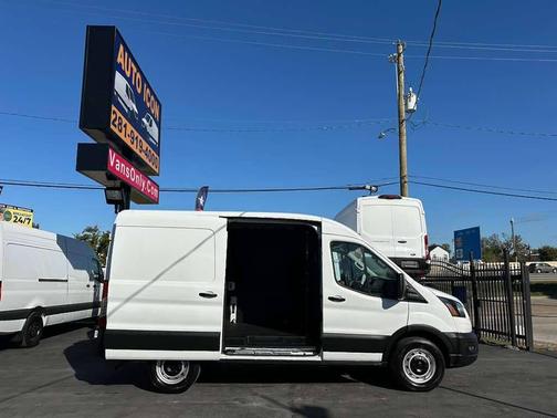 2020 Ford Transit-250 Base