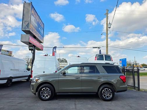 2024 Ford Expedition XLT