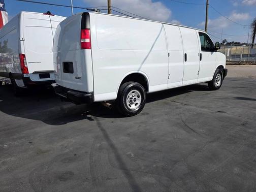 2019 GMC Savana 3500 Work Van