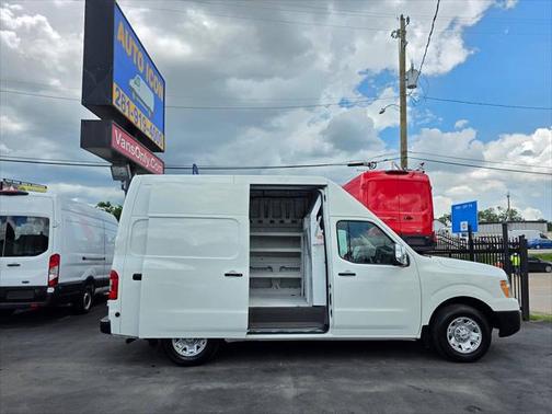 2021 Nissan NV Cargo NV2500 HD SV V8