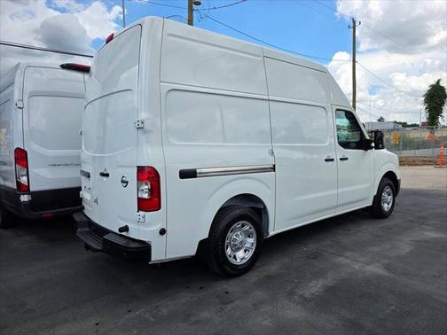 2021 Nissan NV Cargo NV2500 HD SV V8