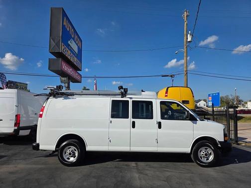 2023 GMC Savana 3500 RWD 3500 Extended Wheelbase Work Van