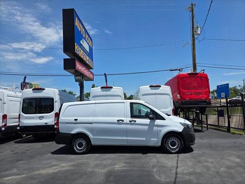 2020 Mercedes-Benz Metris Base