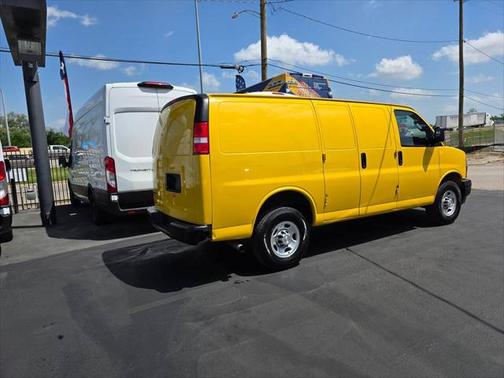 2022 Chevrolet Express 2500 RWD 2500 Regular Wheelbase WT