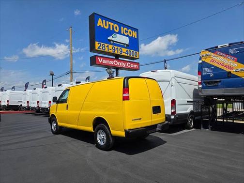 2022 Chevrolet Express 2500 RWD 2500 Regular Wheelbase WT