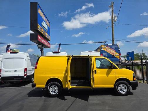 2022 Chevrolet Express 2500 RWD 2500 Regular Wheelbase WT