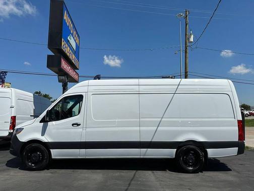2025 Mercedes-Benz Sprinter 2500 High Roof