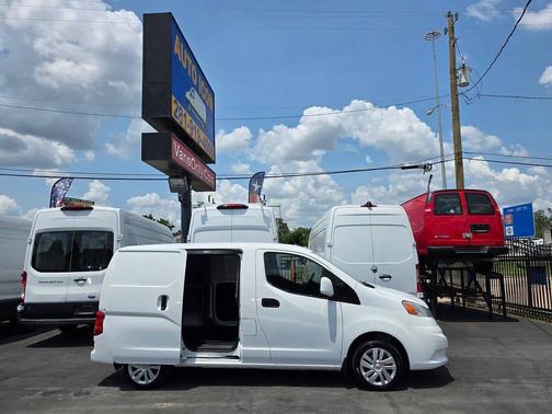 2020 Nissan NV200 SV