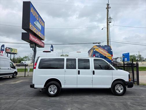 2013 Chevrolet Express 2500 LS