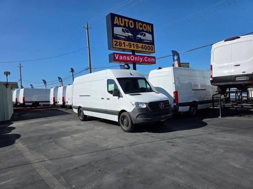2025 Mercedes-Benz Sprinter 2500 High Roof